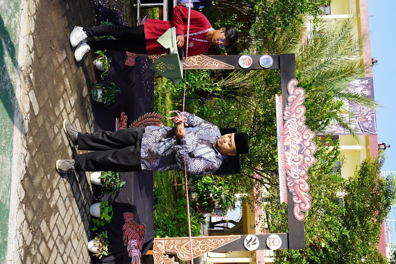 pembukaan lomba